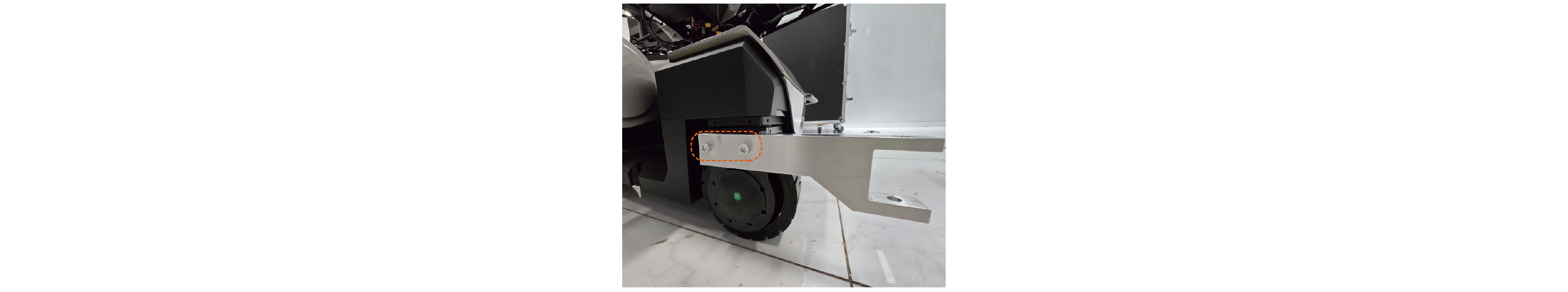 R1_Lite_disassemble_the_steering_wheel_fasteners_cn